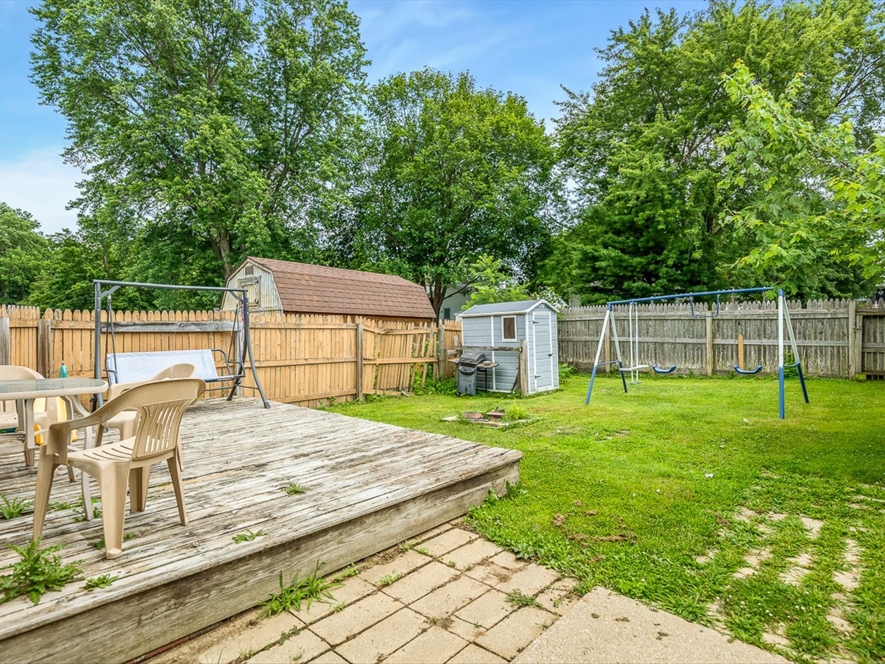 1247 W Logan Street Property Photo 25