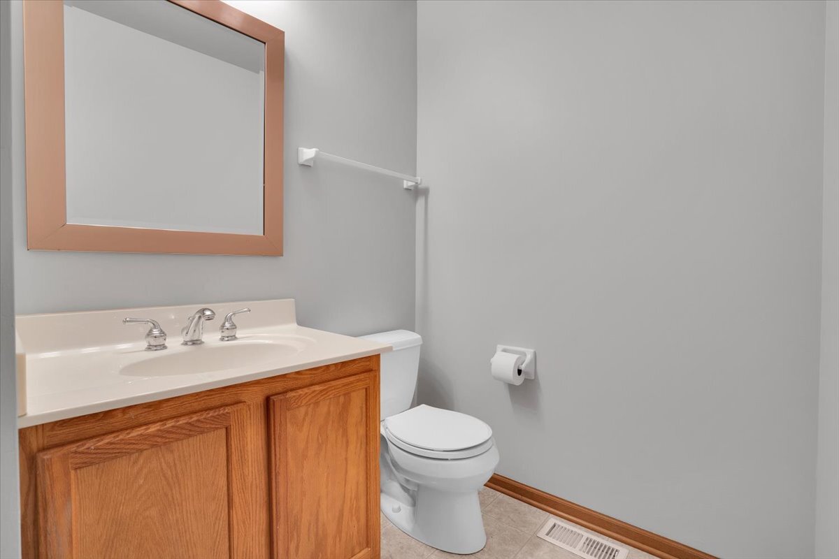542 Waterford Lane Property Photo 18
