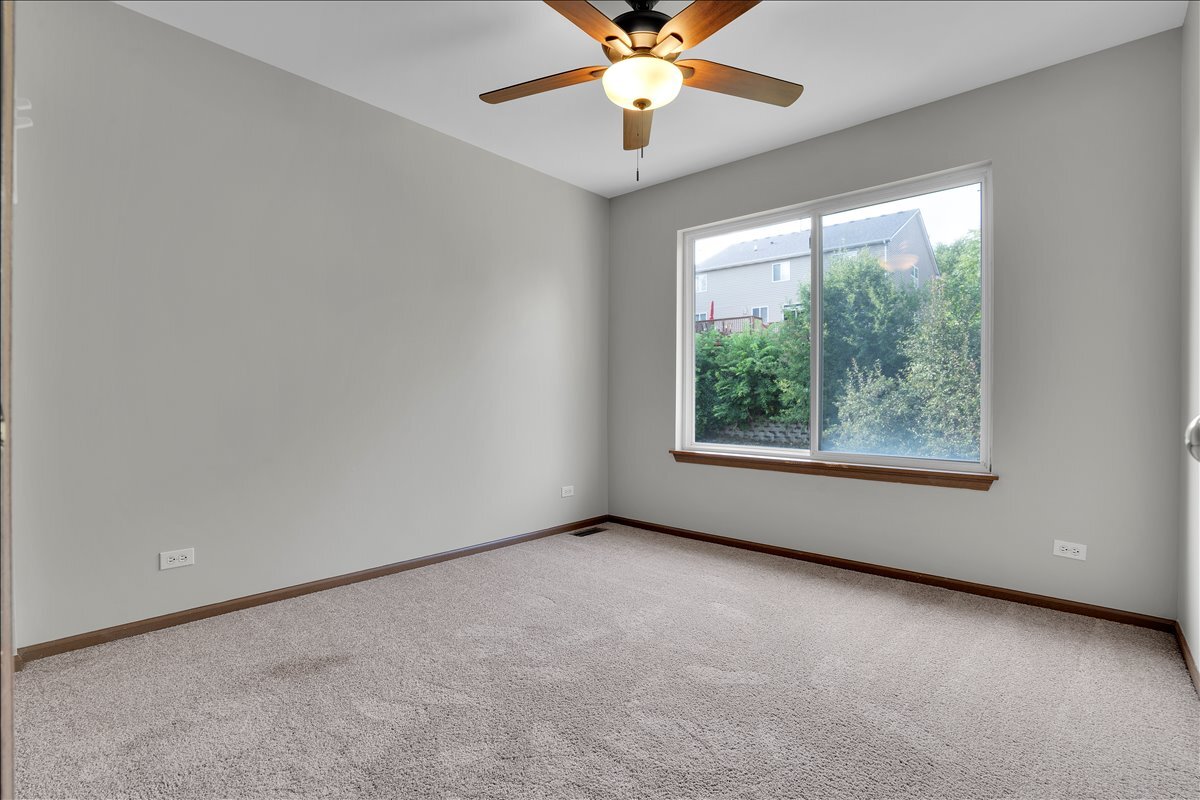 542 Waterford Lane Property Photo 20