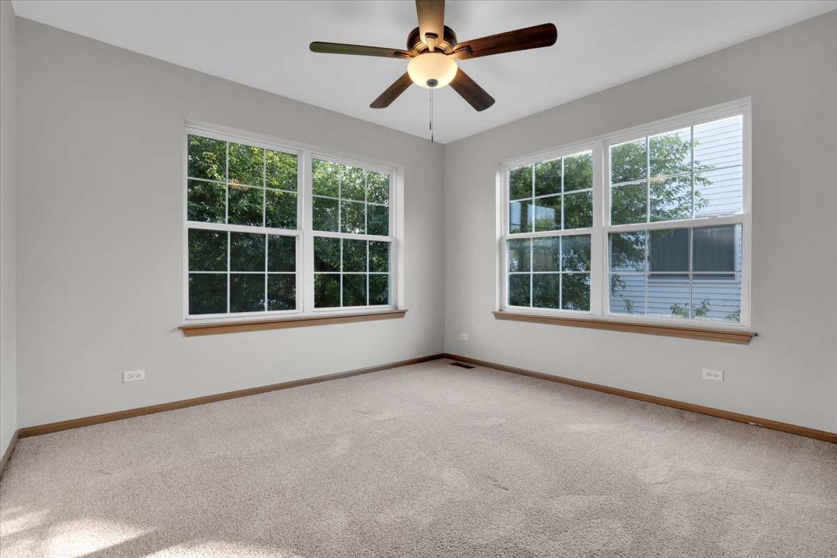 542 Waterford Lane Property Photo 22