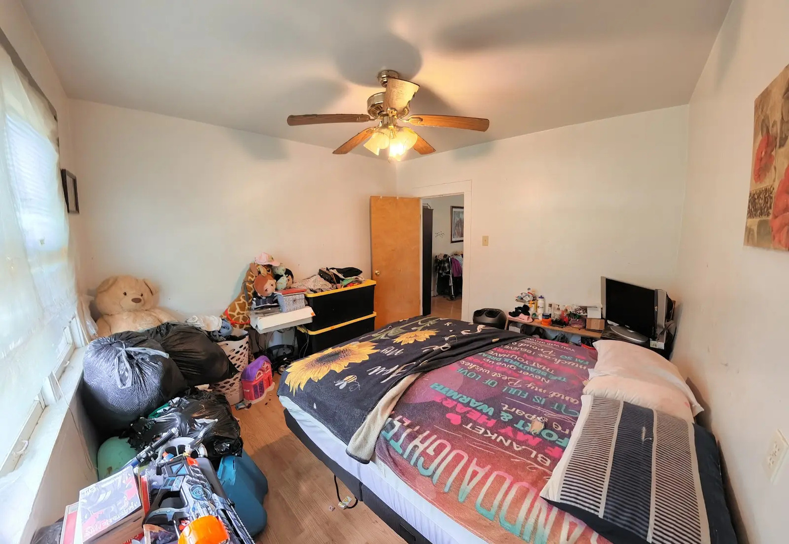 1323 Vincennes Avenue Property Photo 15