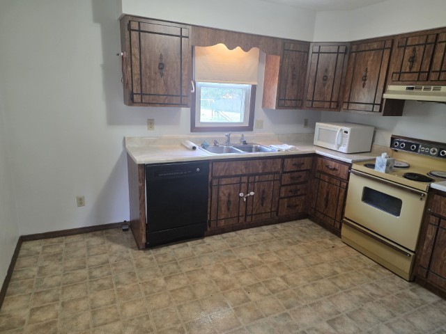 12300 N Sparrow Lane Property Photo 4