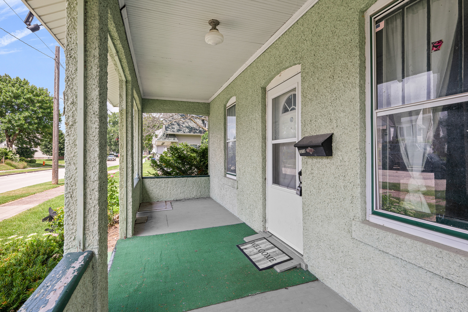 2318 5th Street Property Photo 3