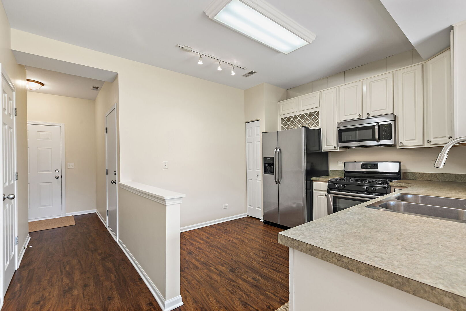 2308 Flagstone Lane 4 Property Photo 4