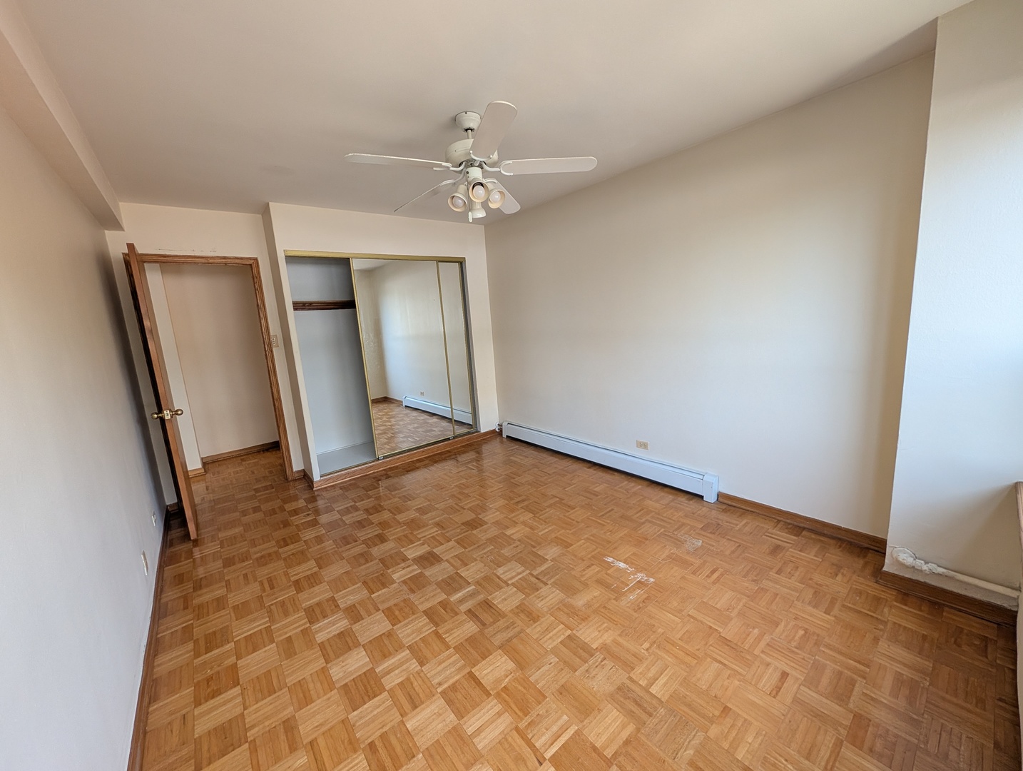 4180 N Marine Drive 512 Property Photo 6