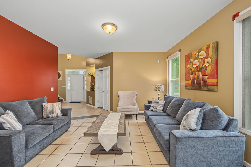 11323 Glenbrook Circle Property Photo 7
