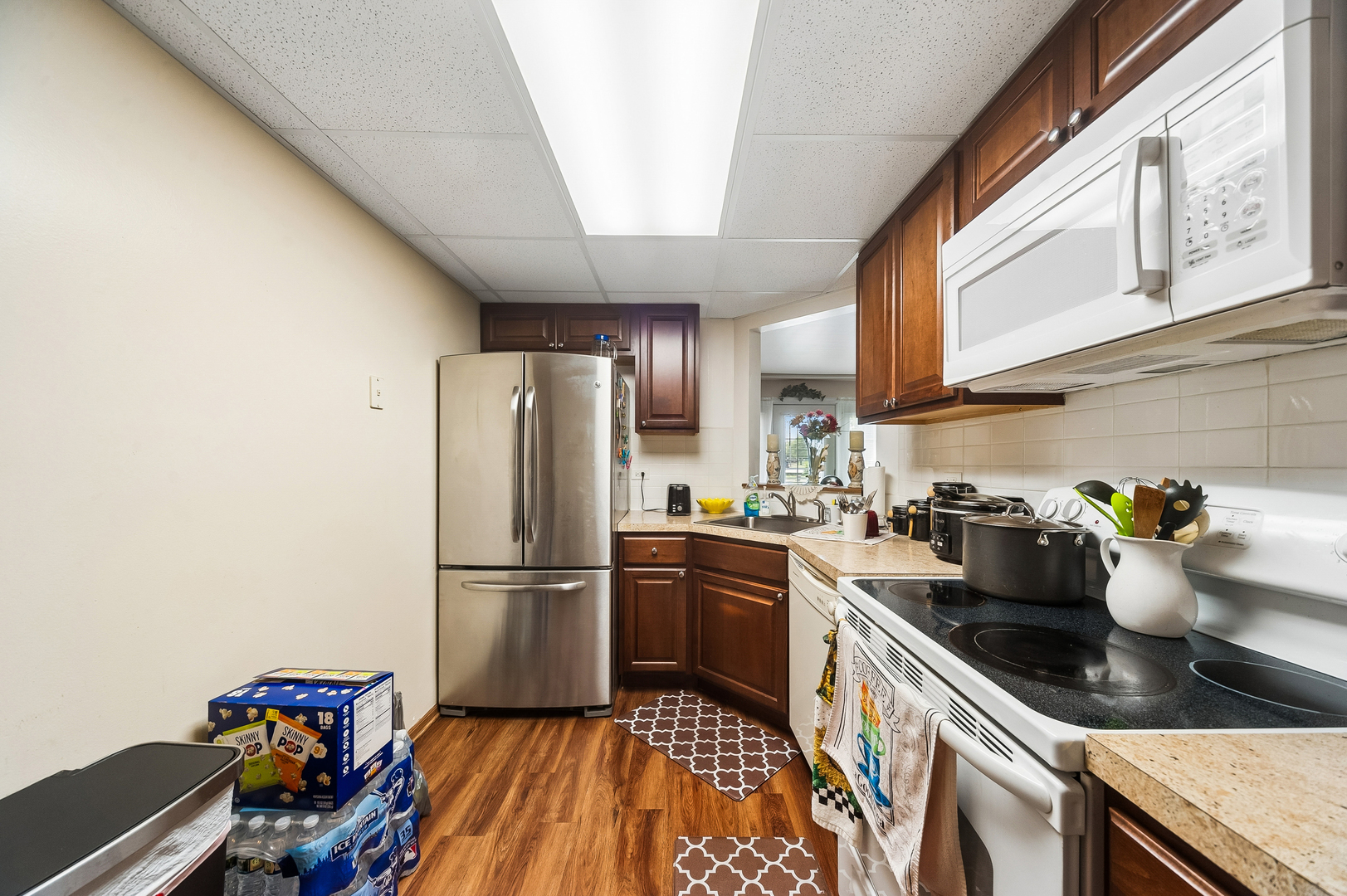 10337 B Dearlove Road Property Photo 3