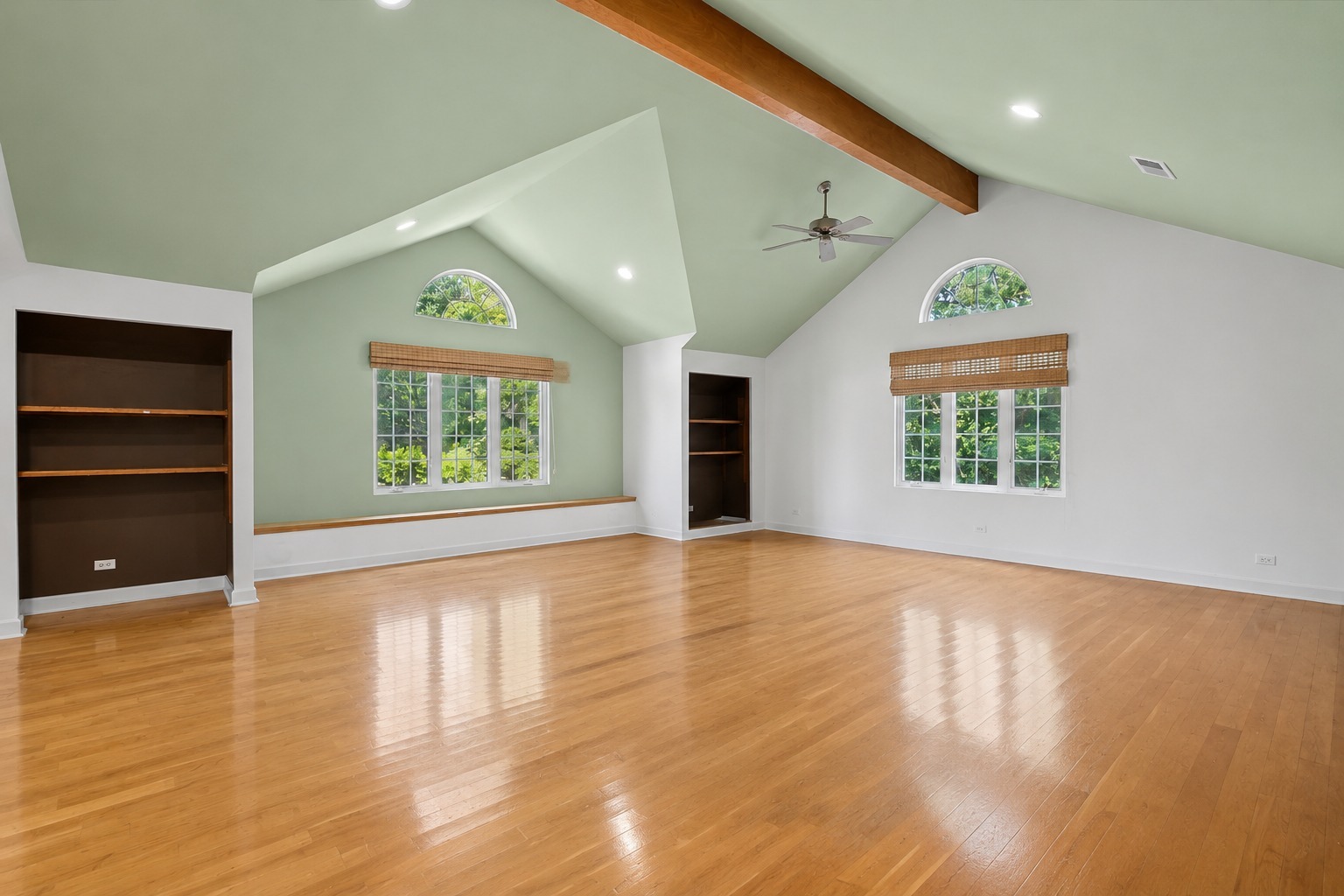 38690 N Boulevard View Avenue Property Photo 5