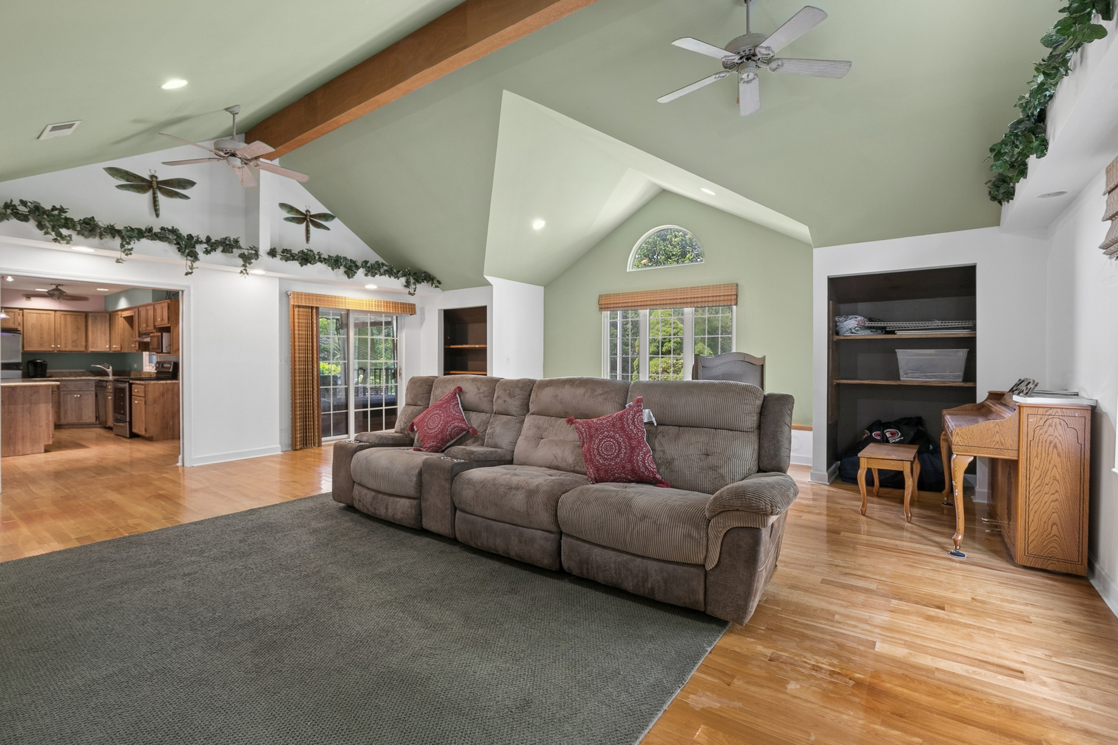 38690 N Boulevard View Avenue Property Photo 8