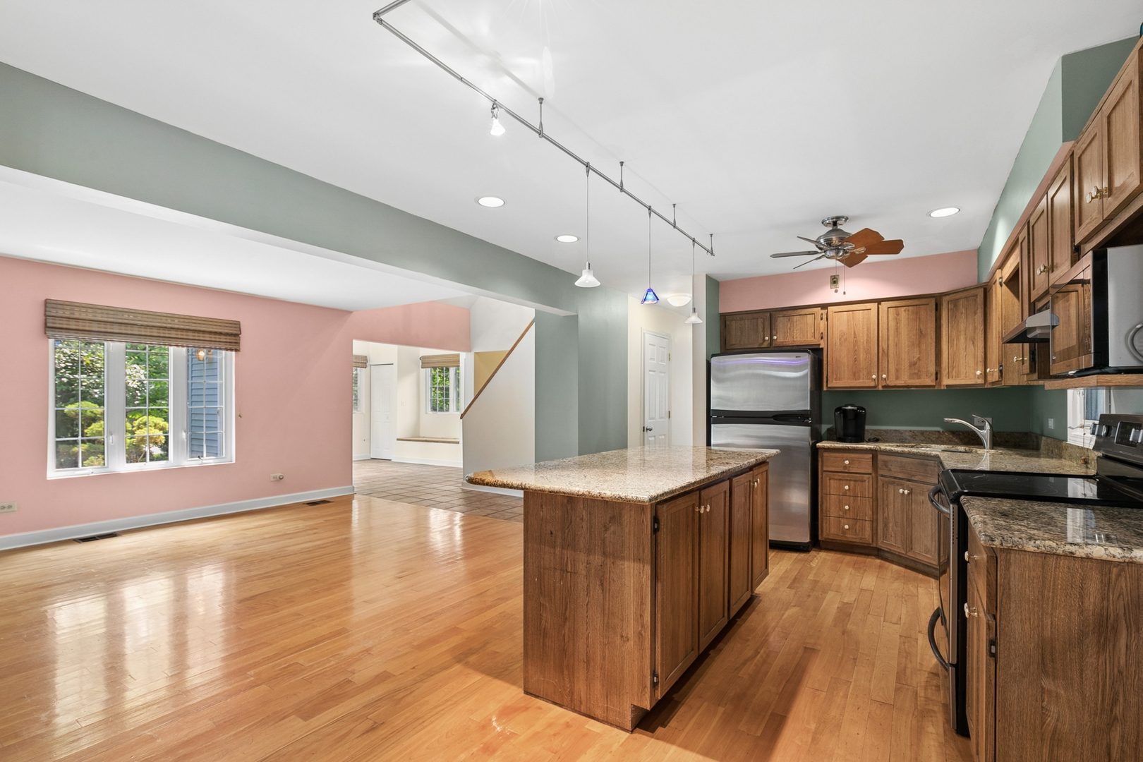 38690 N Boulevard View Avenue Property Photo 11