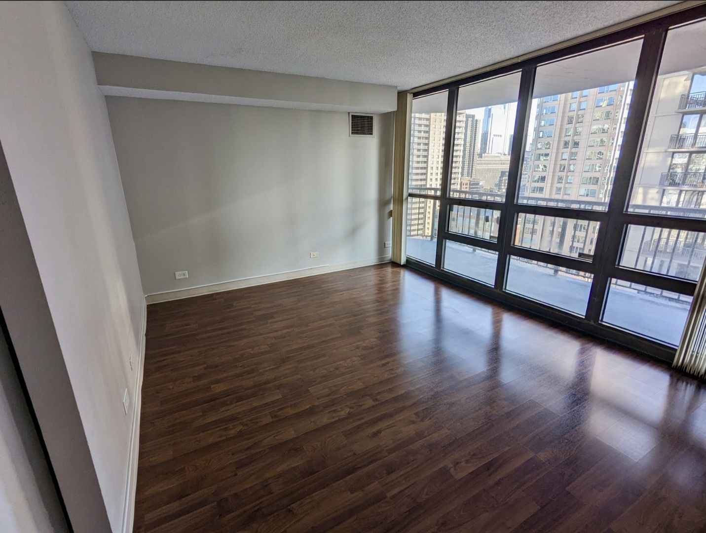 10 E Ontario Street 2205 Property Photo 8