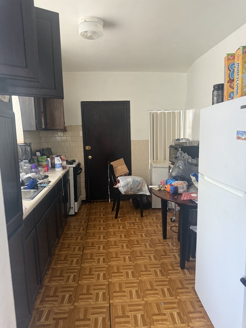 8942 S Blackstone Avenue Property Photo 14