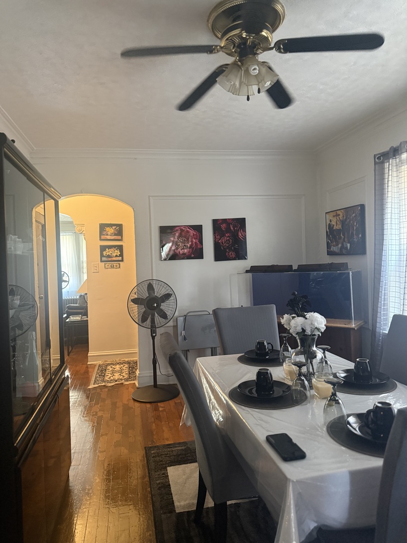 8942 S Blackstone Avenue Property Photo 16