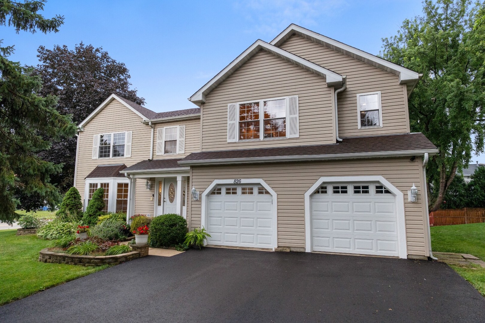 826 Pin Oak Circle Property Photo 1