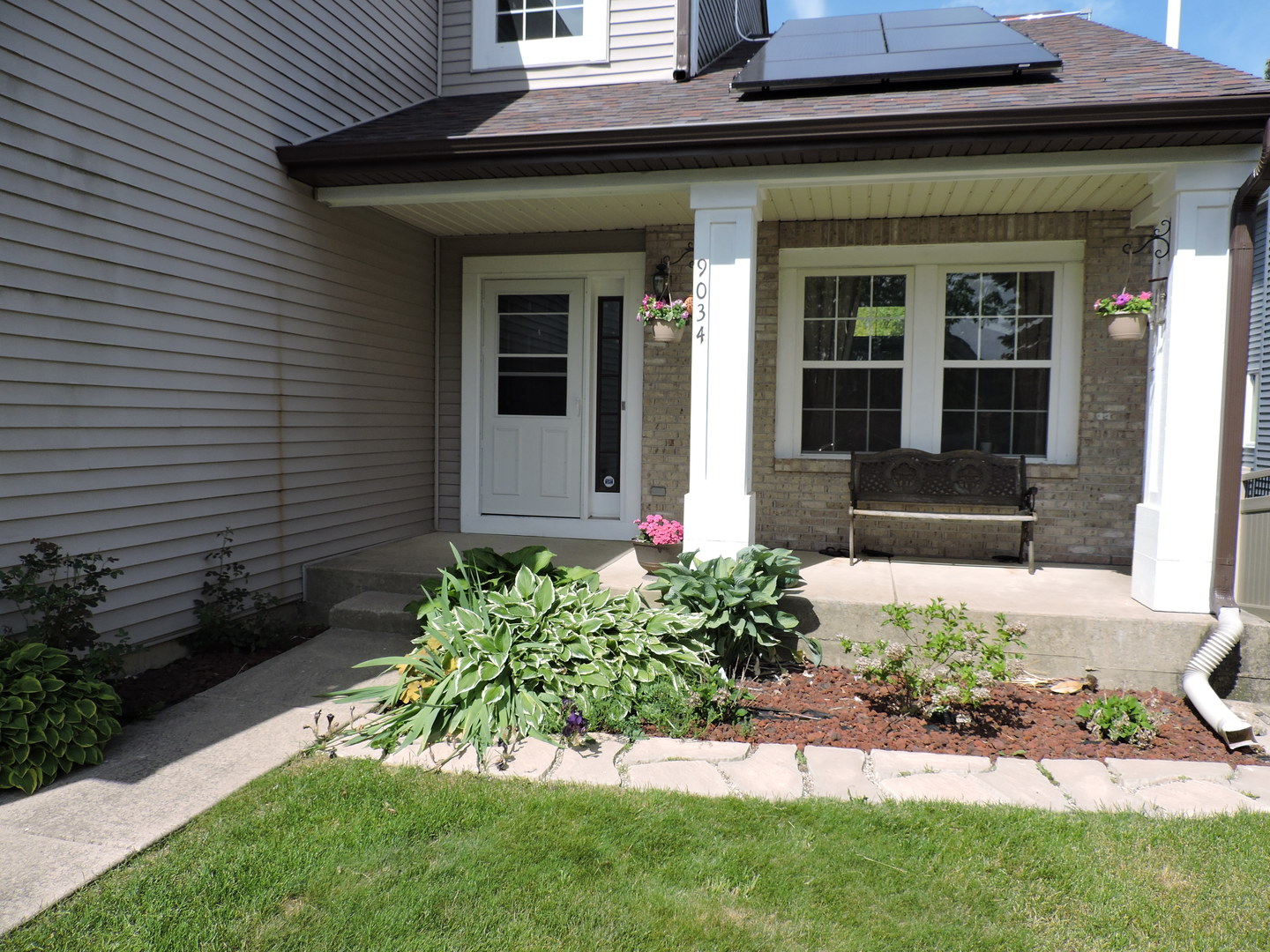 9034 Hillcrest Lane Property Photo 2