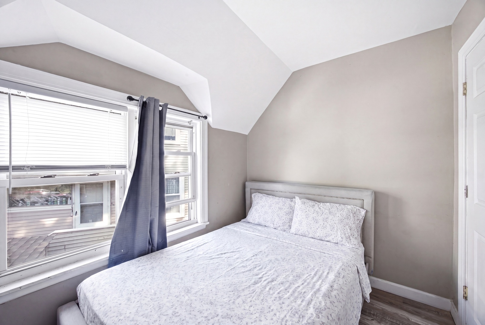 327 Ann Street Property Photo 11
