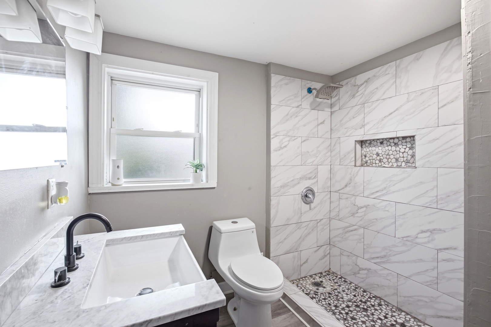 327 Ann Street Property Photo 14