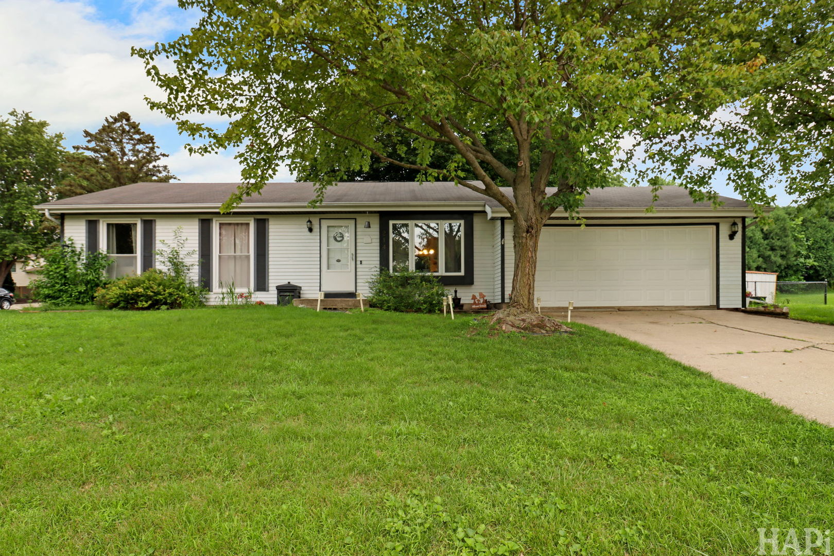 214 Augusta Drive Property Photo 1