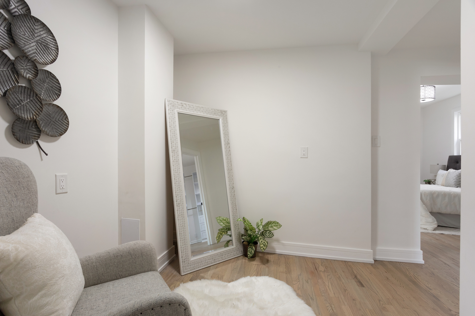 2456 W Huron Street Property Photo 24