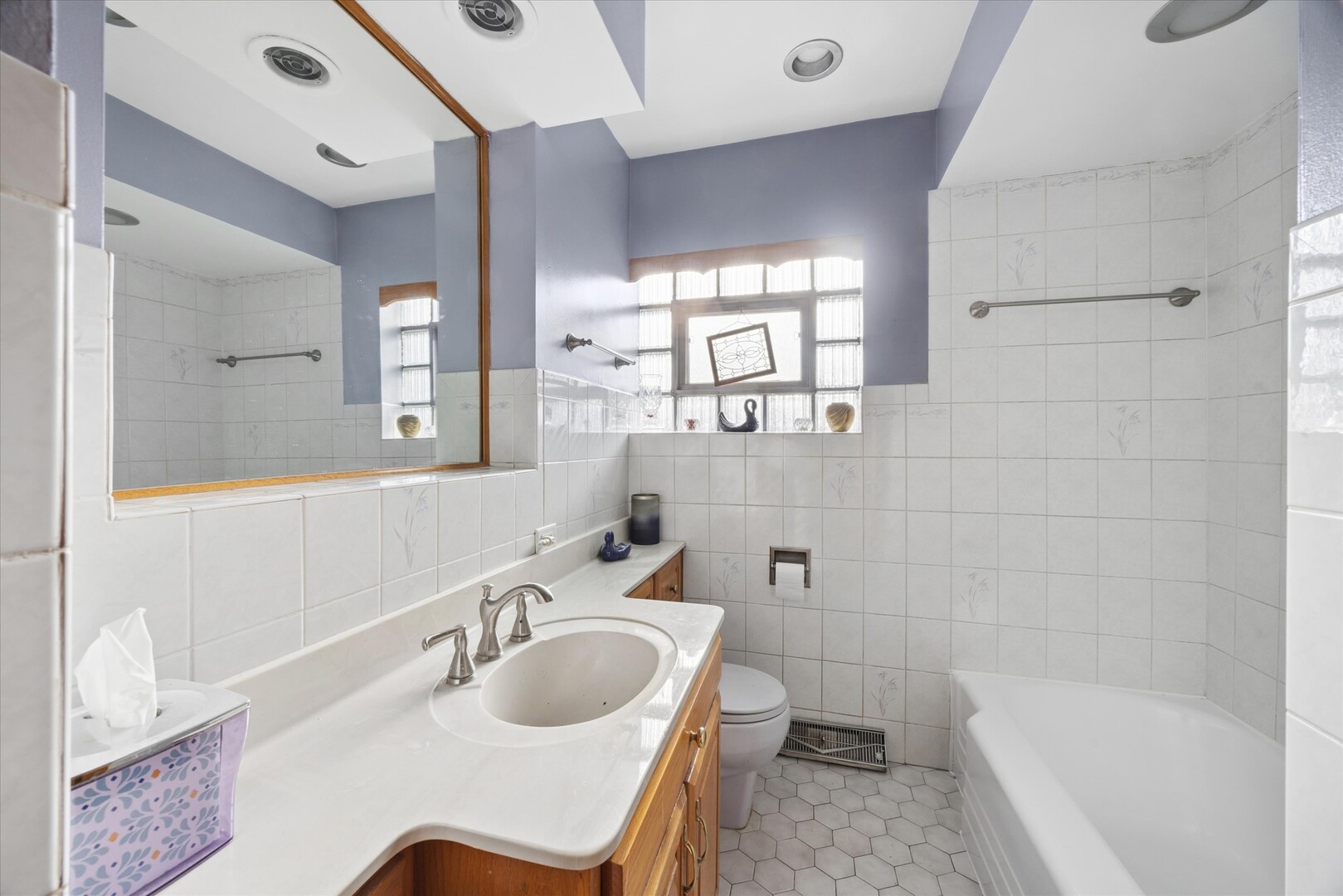 3936 W 107th Street Property Photo 5