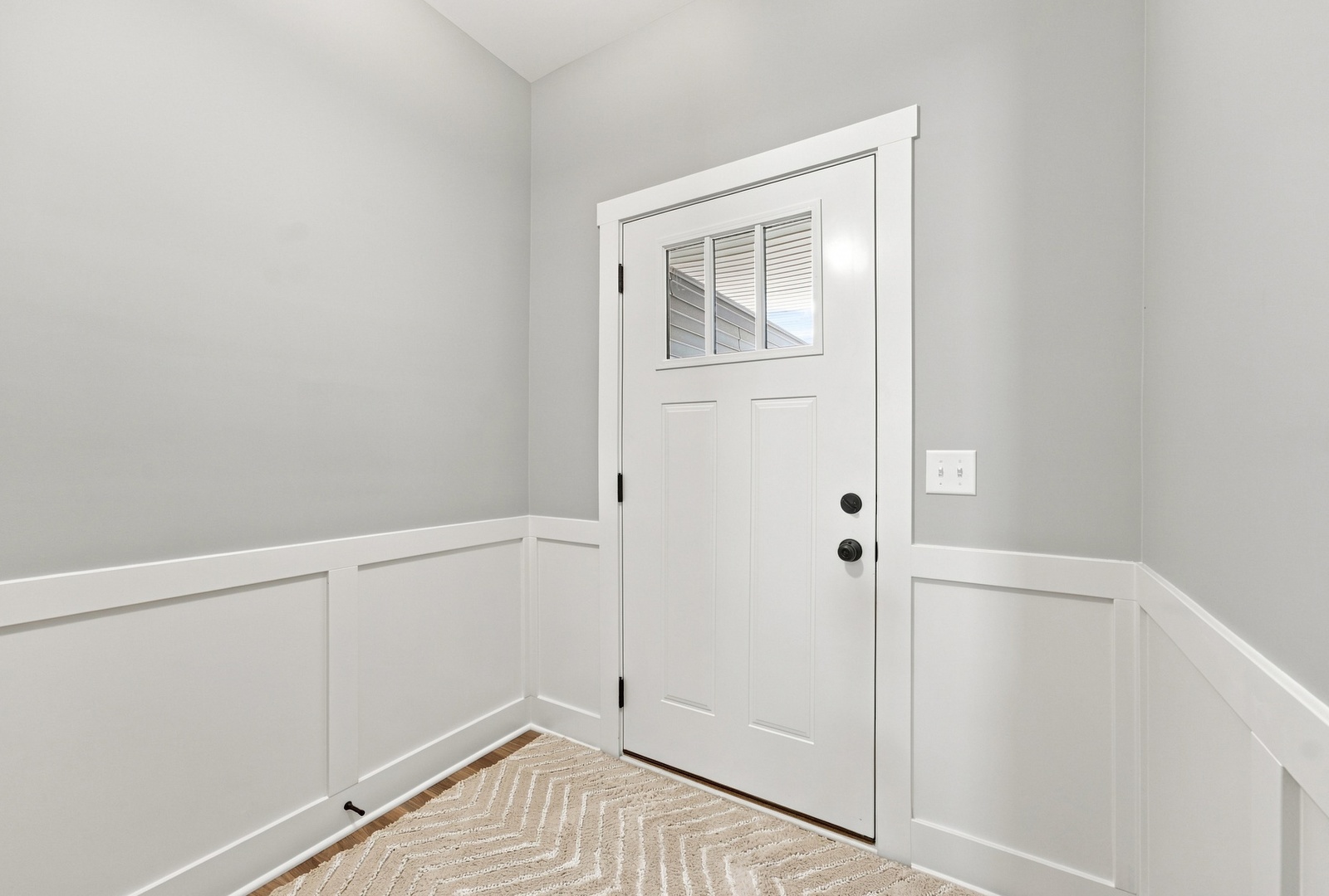 7142 Grove Crossing Property Photo 2