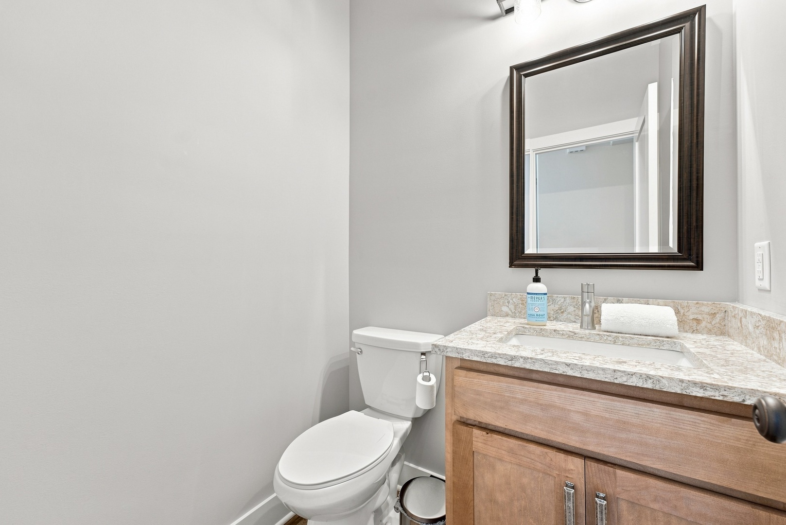 7142 Grove Crossing Property Photo 3
