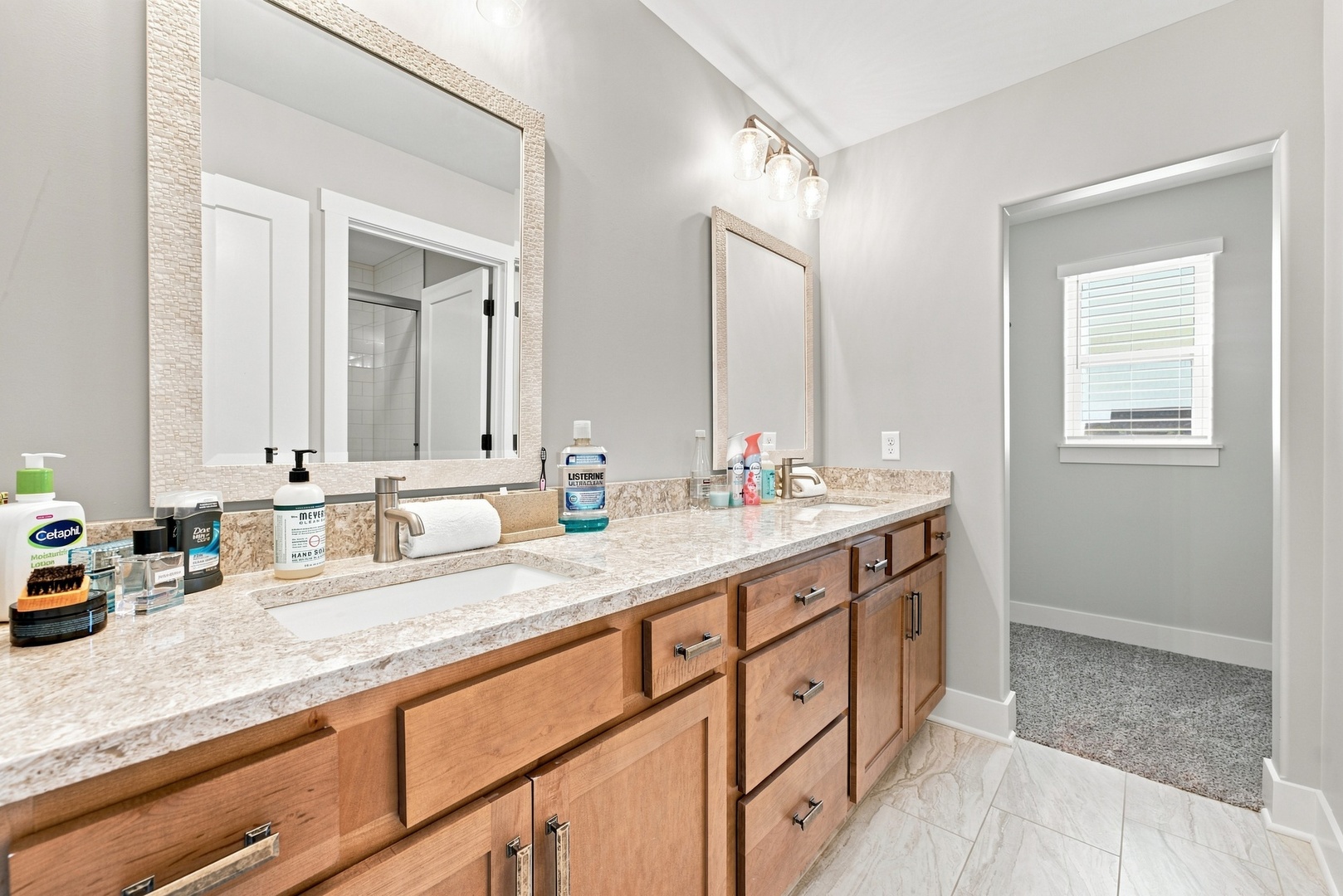 7142 Grove Crossing Property Photo 13