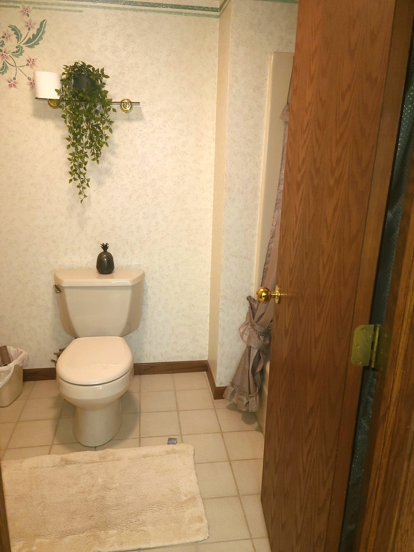 100 Red Top Drive 303 Property Photo 19