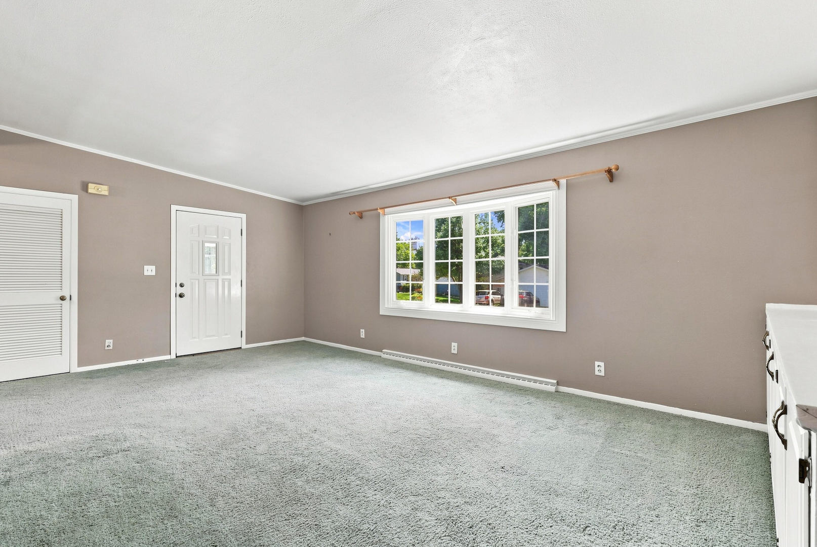406 W Price Street Property Photo 14