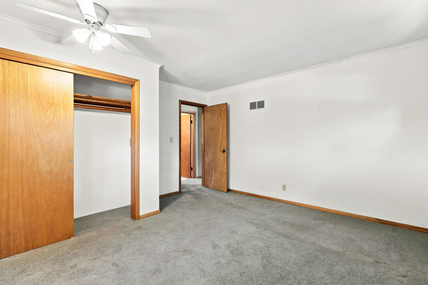 406 W Price Street Property Photo 24