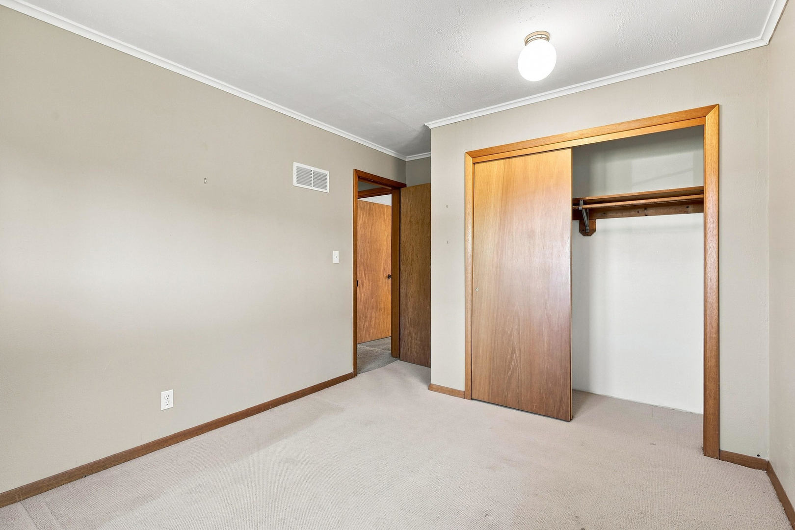 406 W Price Street Property Photo 26