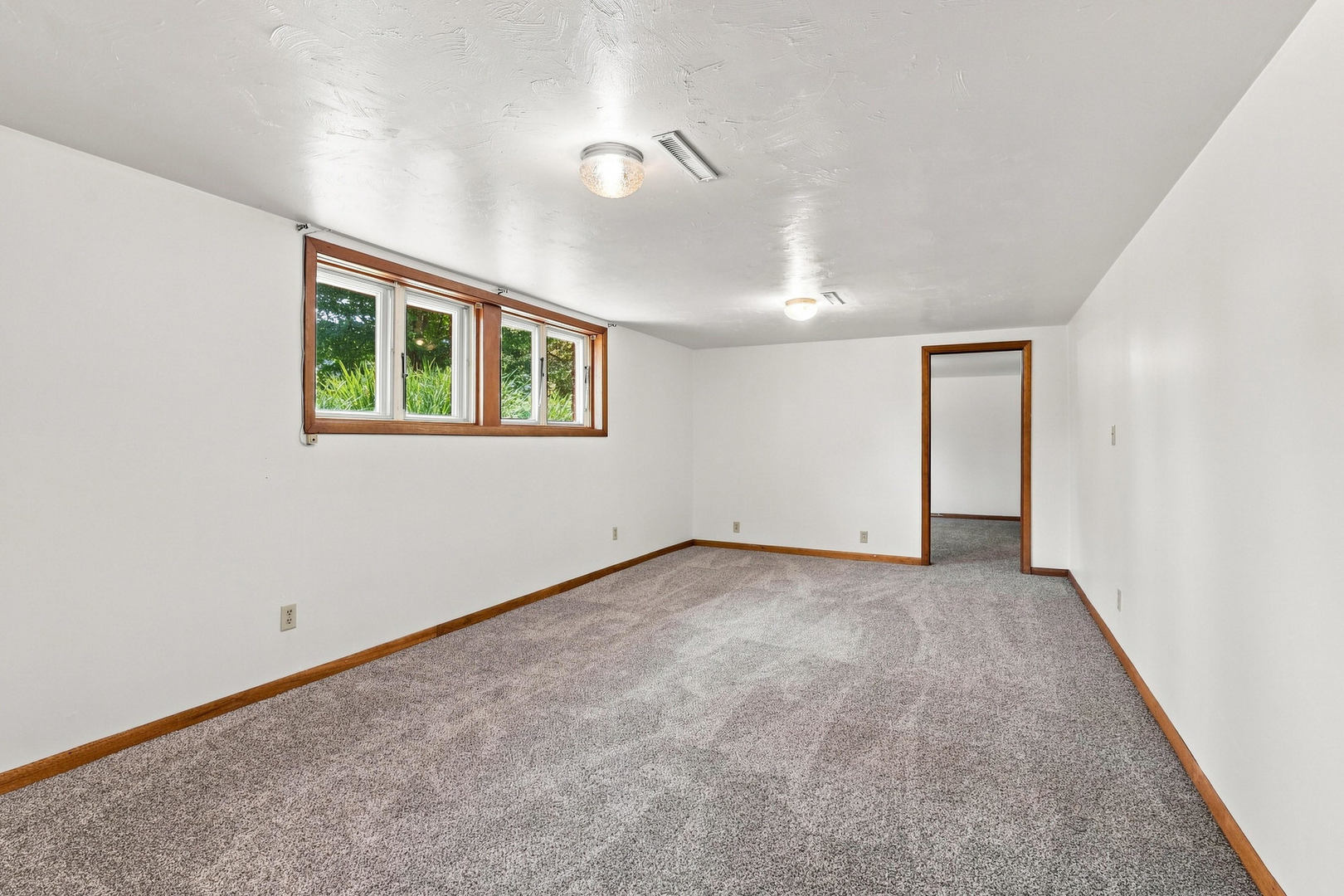 406 W Price Street Property Photo 27