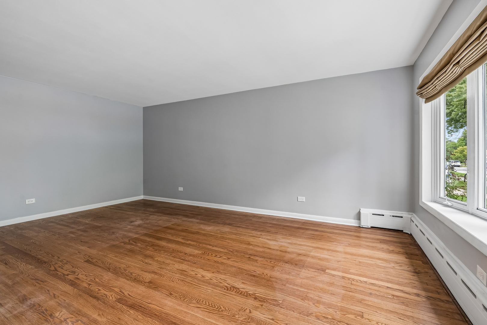 4916 N Rutherford Avenue Property Photo 3