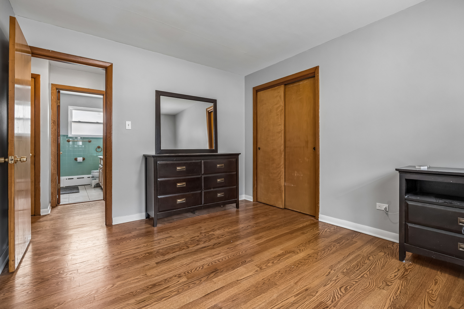 4916 N Rutherford Avenue Property Photo 6