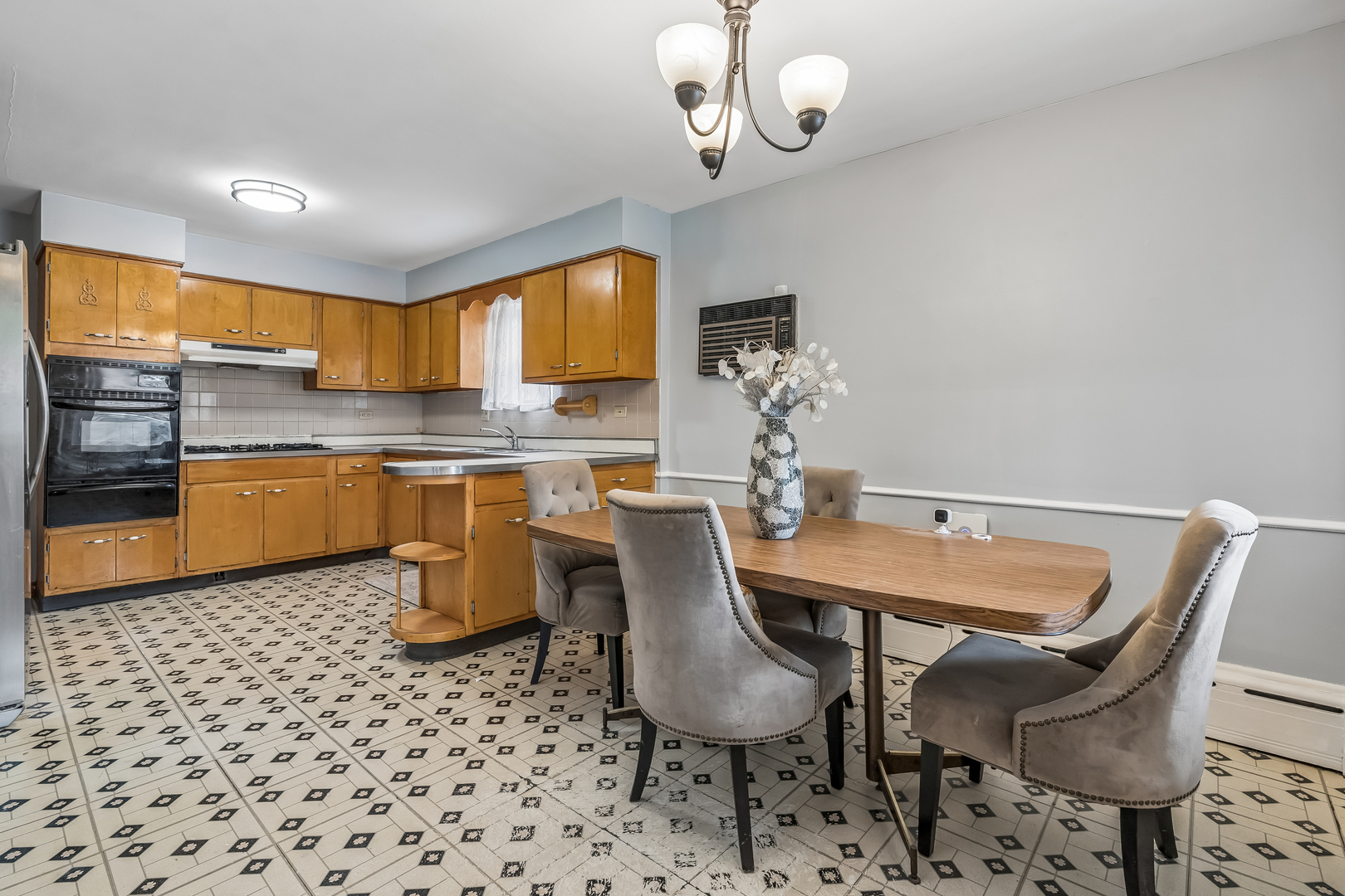 4916 N Rutherford Avenue Property Photo 10