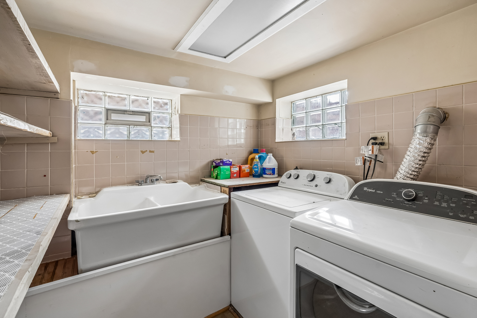 4916 N Rutherford Avenue Property Photo 19