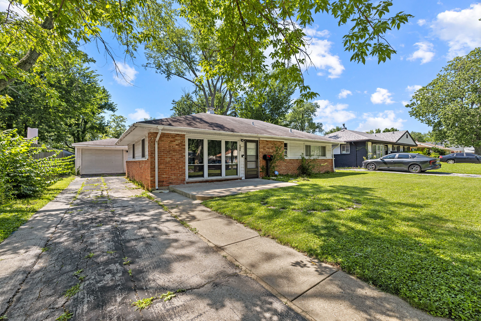 454 Indianwood Boulevard Property Photo 2