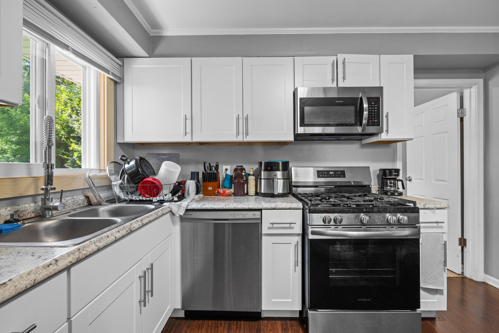 454 Indianwood Boulevard Property Photo 10