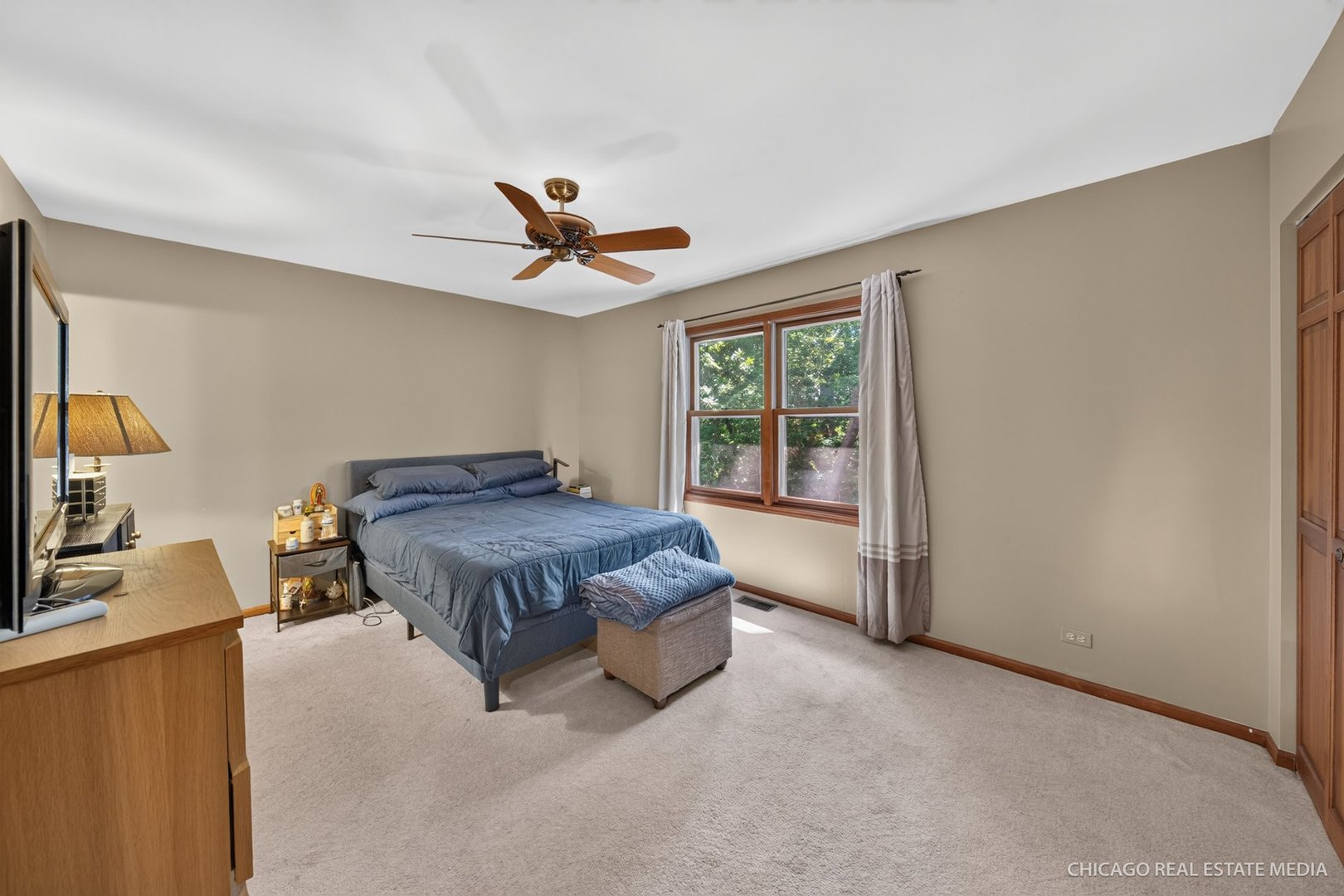 371 S Western Avenue Property Photo 16
