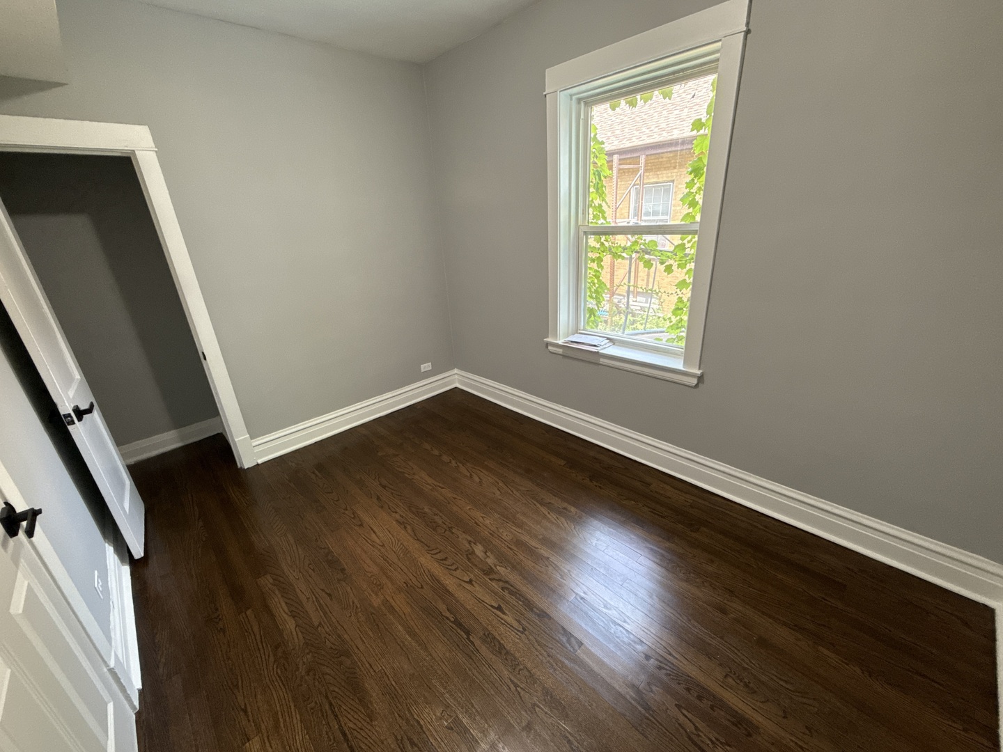 2552 N Austin Avenue 1 Property Photo 12