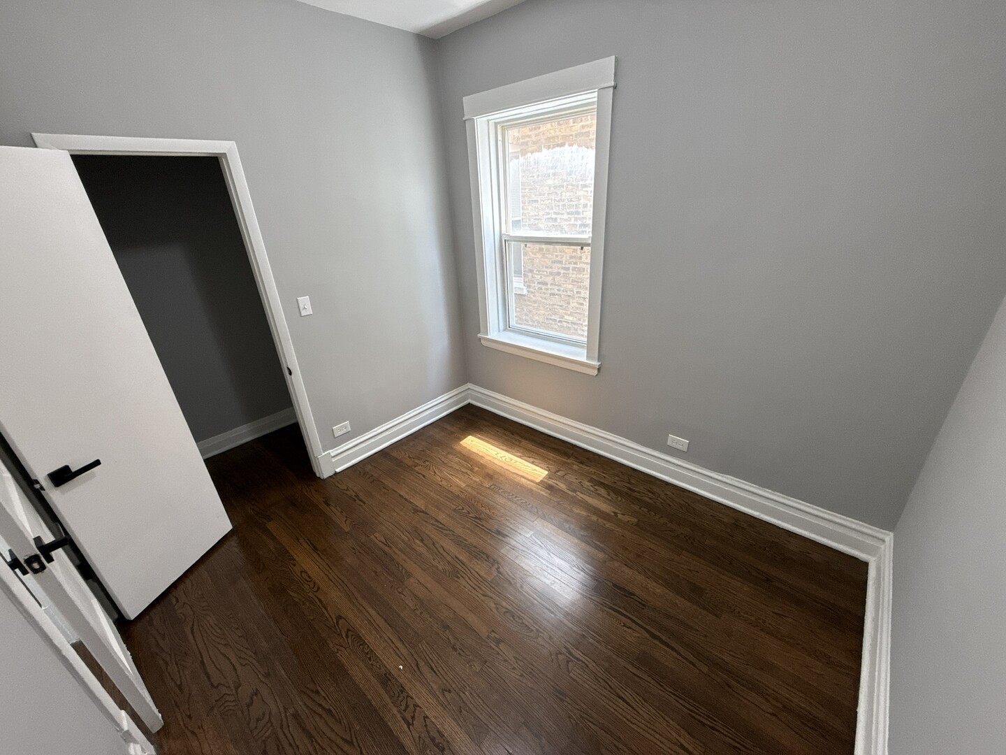2552 N Austin Avenue 1 Property Photo 18