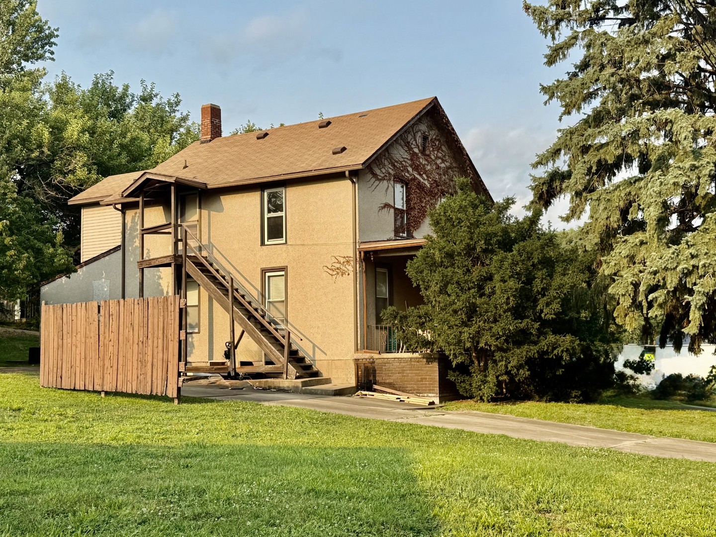 311 6th Street Property Photo 5