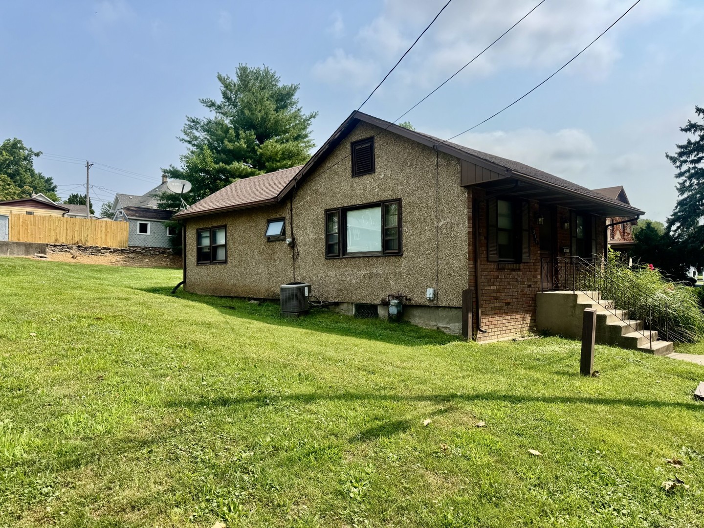 311 6th Street Property Photo 8