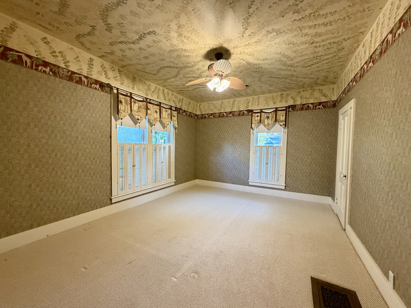 403 S Johnston Street Property Photo 26