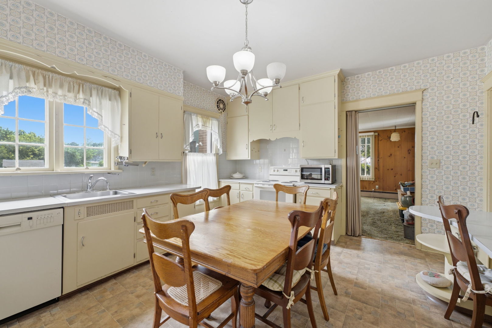 1854 27th Street Property Photo 13