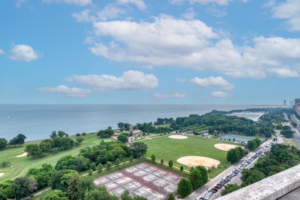 3900 N Lake Shore Drive 12e Property Photo 26