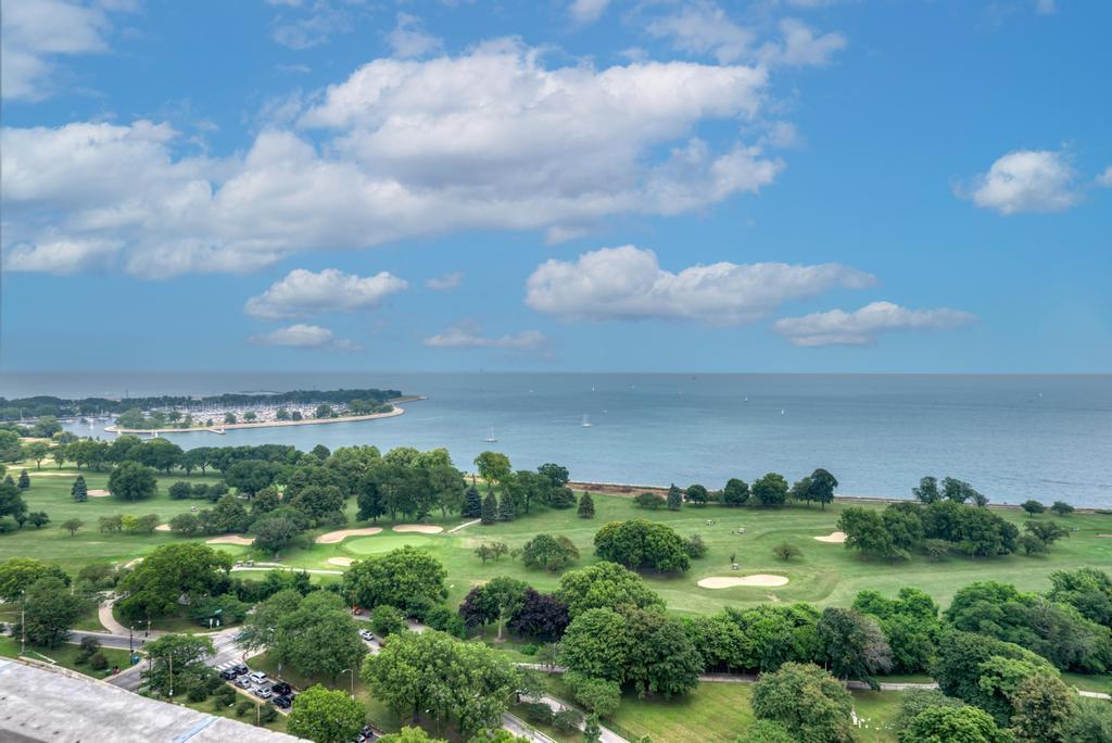 3900 N Lake Shore Drive 12e Property Photo 27