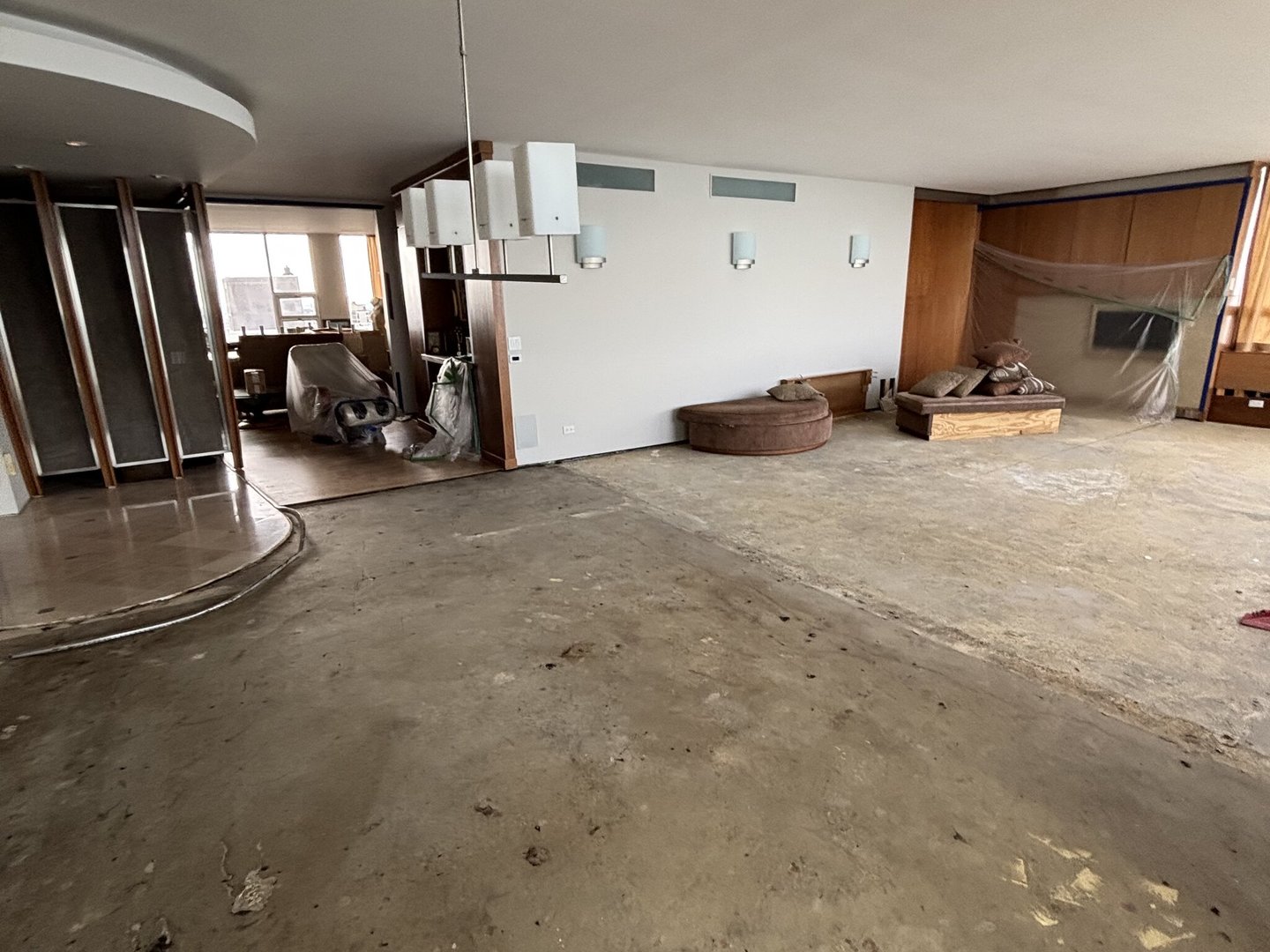 1300 N Lake Shore Drive 30d Property Photo 5