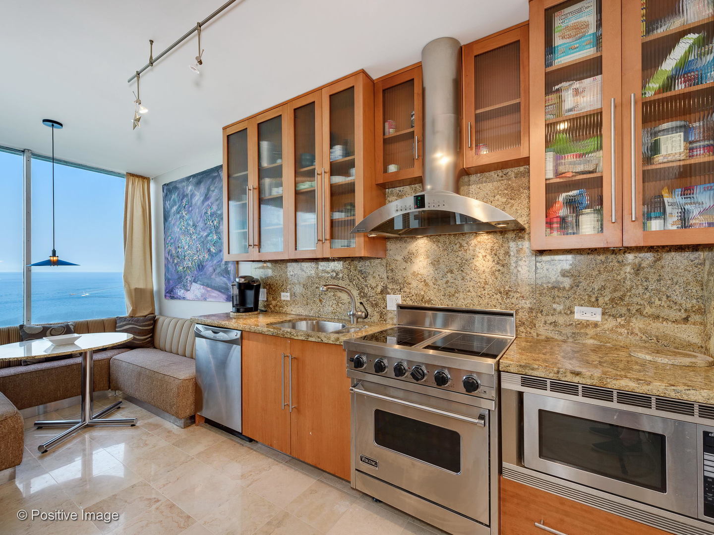 1300 N Lake Shore Drive 30d Property Photo 12