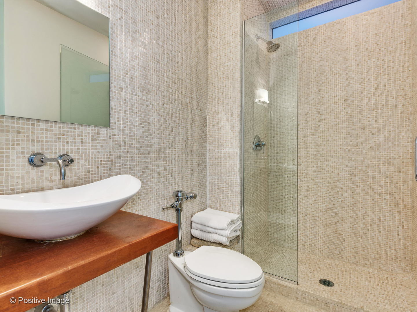 1300 N Lake Shore Drive 30d Property Photo 17